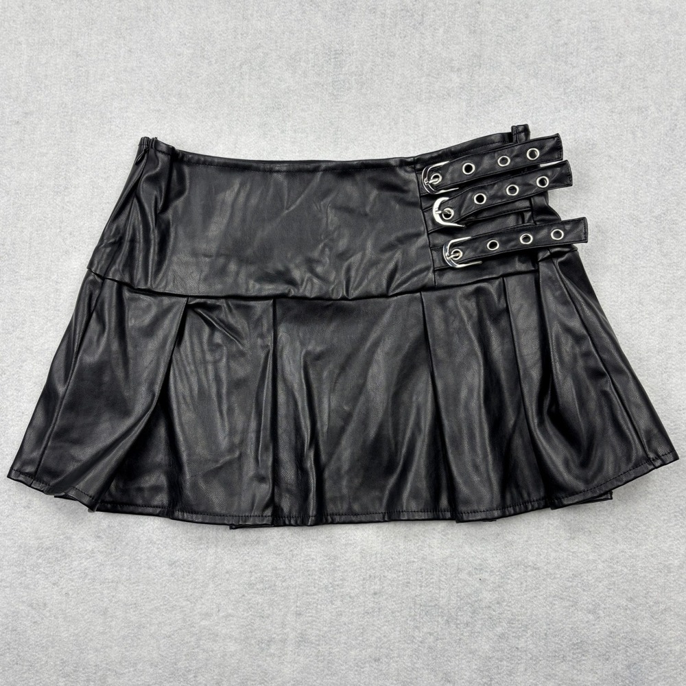 PrettyLittleThing Skirt Womens Petite 2 Black Faux Leather Pleated Buckle Micro